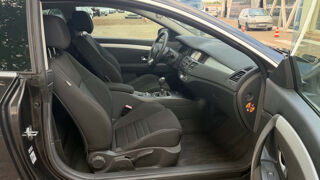 Laguna Coup&eacute; 2.0 dCi 150 Black Edition 2009 occasion 30620 Bernis