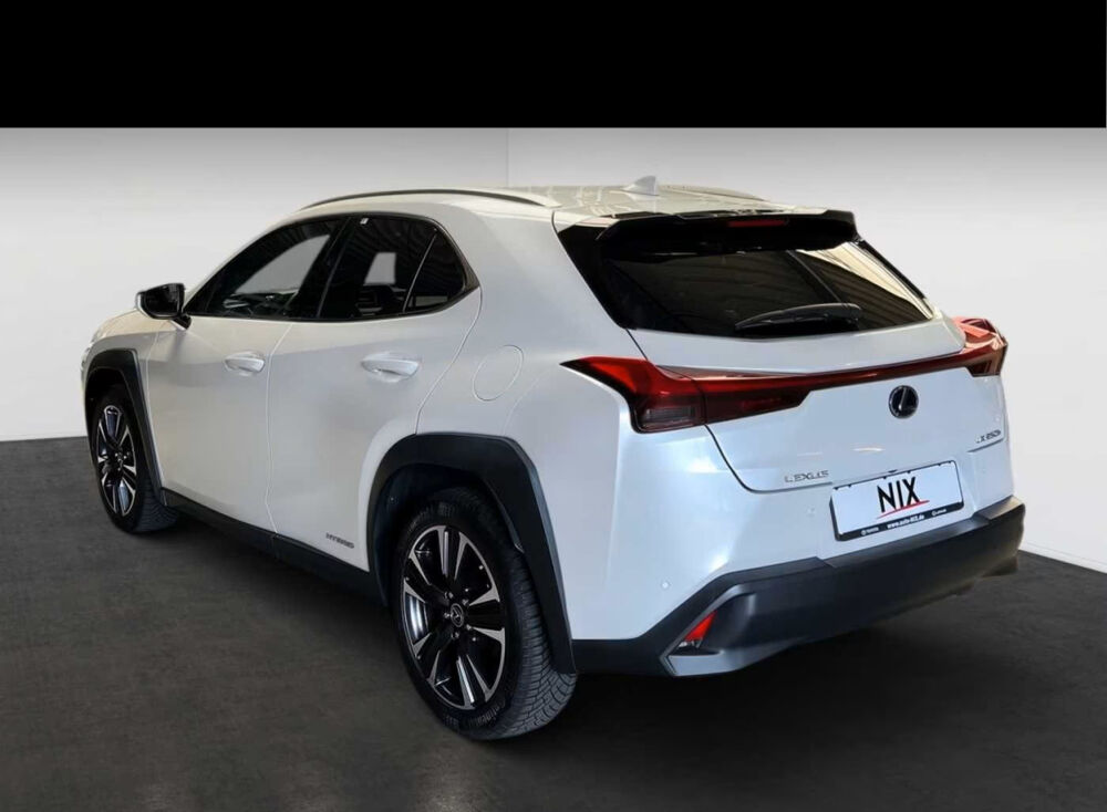 UX 250h 2WD Style Edition 2020 occasion 85600 Montaigu