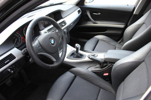S&eacute;rie 3 320i 170ch 1MAIN/TOITOUVR/SIEGCHAUF/REGVIT/BLTH/XENON/JA/GAR 2011 occasion 59280 Armenti&egrave;res