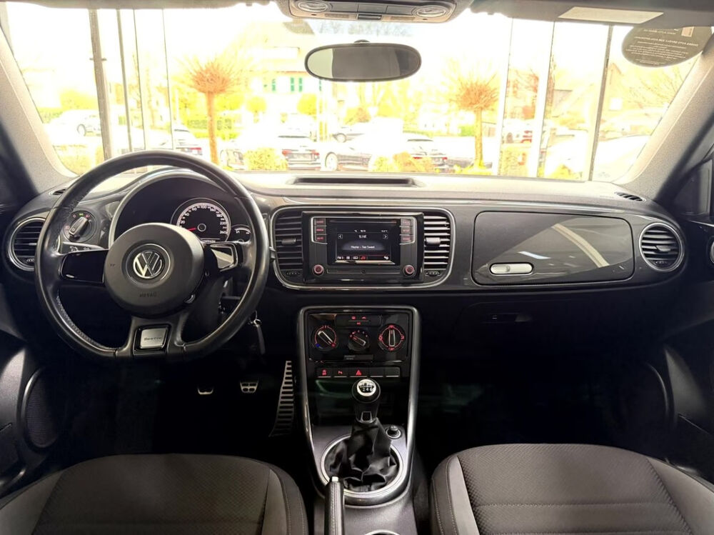 Beetle Coccinelle Cabriolet 1.4 TSI 150 BMT BVM6 Design 2017 occasion 85600 Montaigu