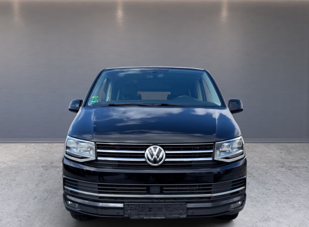 MULTIVAN Multivan 2.0 TDI 150 DSG7 HIGHLINE 2016 occasion 85600 Montaigu