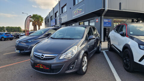 Opel corsa (1.2 - 85 ch Twinport 150ème Anni