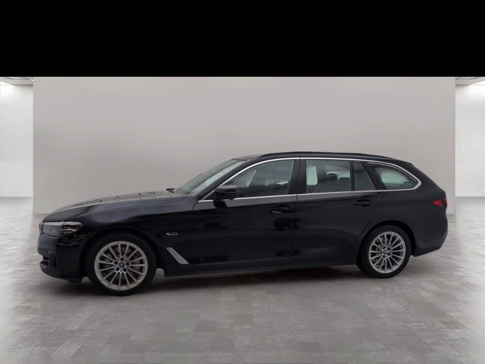 S&eacute;rie 5 Touring 530e TwinPower Turbo 292 ch BVA8 Business Design 2023 occasion 85600 Montaigu