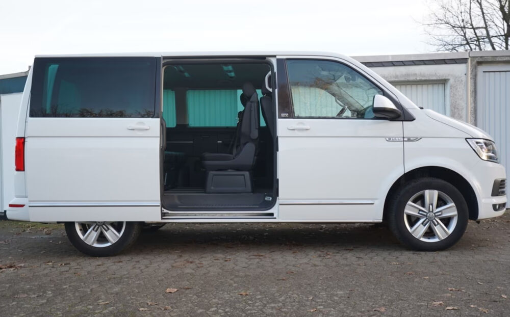 MULTIVAN Multivan 2.0 TDI 150 Generation Six 2016 occasion 85600 Montaigu
