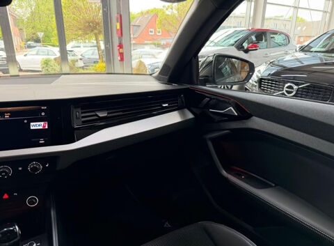 A1 Sportback 40 TFSI 200 ch S tronic 6 S Line 2019 occasion 85600 Montaigu