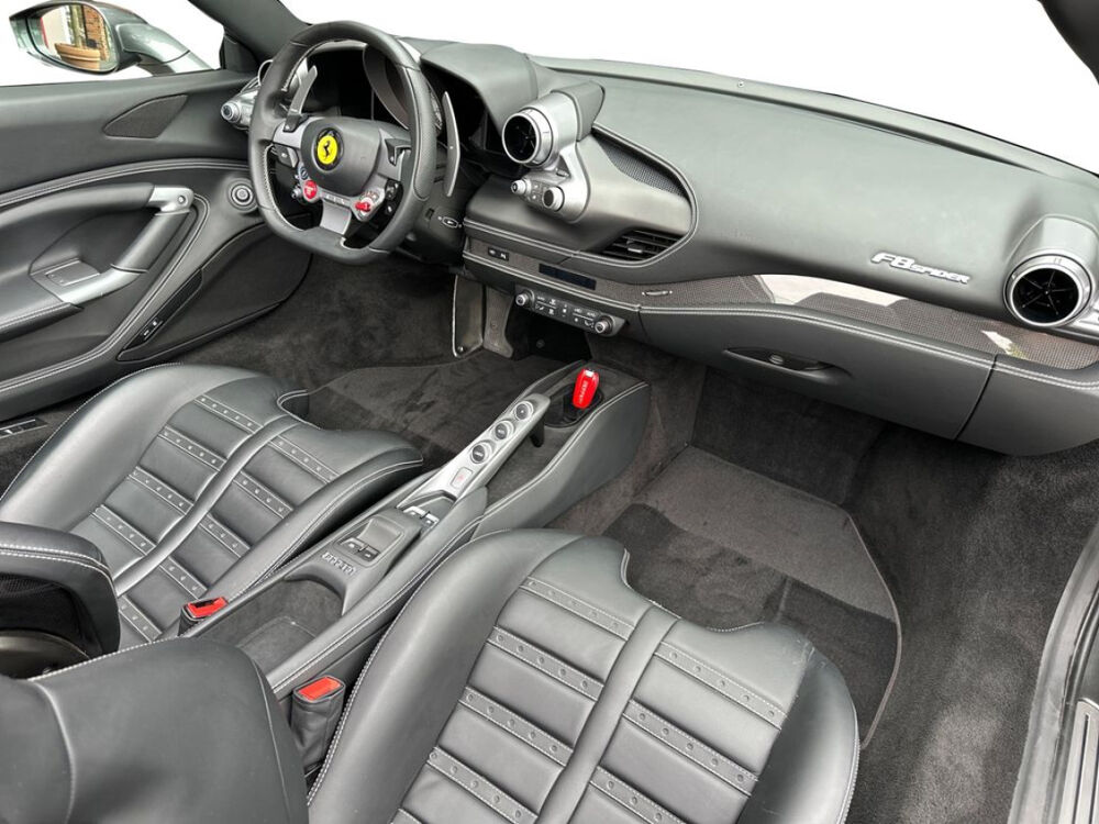 F8 Spider 3.9 V8 BiTurbo 720ch 2021 occasion 85600 Montaigu