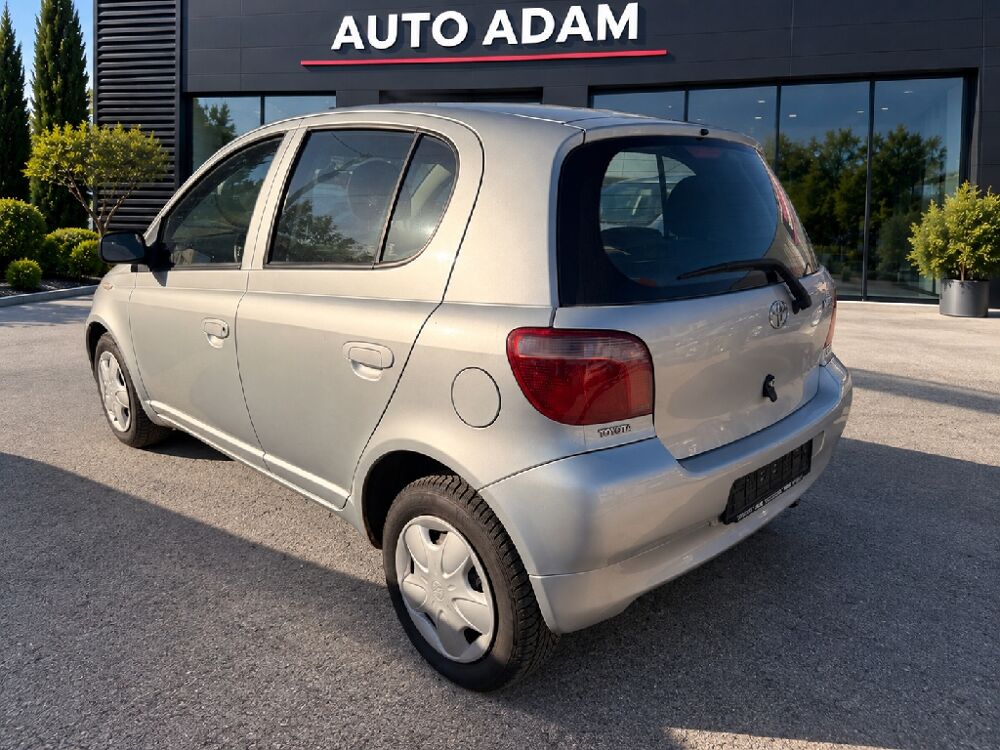Yaris 1.3 VVT-i Linea Sol 2002 occasion 95200 Sarcelles