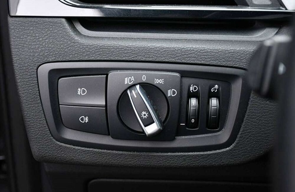 X1 xDrive 25e 220ch Auto CAM/CUIRCHAUF/AFFICHTETHAUT/ATTACHREM/ 2022 occasion 59280 Armenti&egrave;res