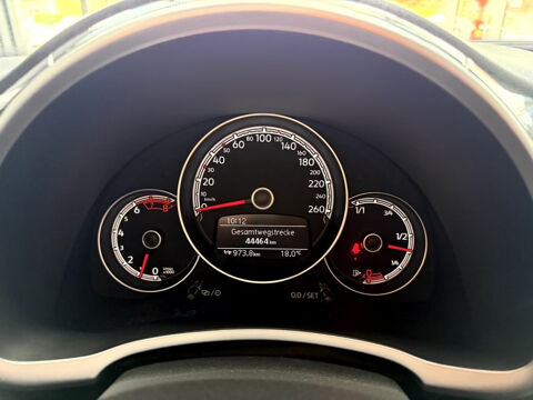 Beetle Coccinelle Cabriolet 1.4 TSI 150 BMT BVM6 Design 2017 occasion 85600 Montaigu
