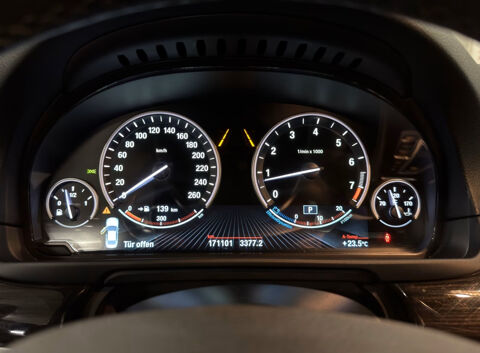 S&eacute;rie 5 550i xDrive 449 chevaux 2015 occasion 85600 Montaigu