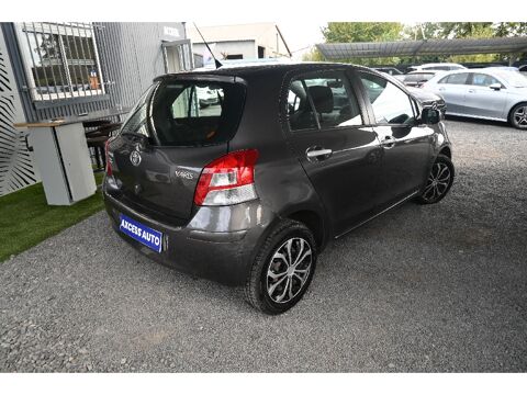Yaris 1.4 - 90 D-4D Confort 2011 occasion 63800 Cournon-d'Auvergne