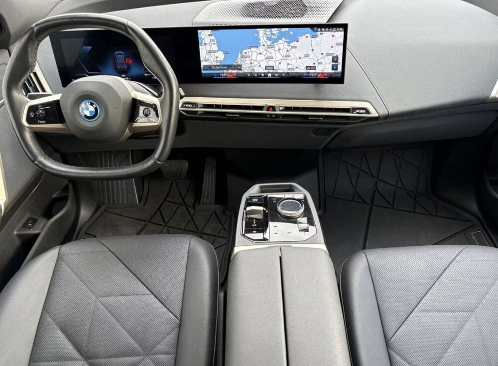 iX xDrive40 326ch Edition Sport 2023 occasion 85600 Montaigu