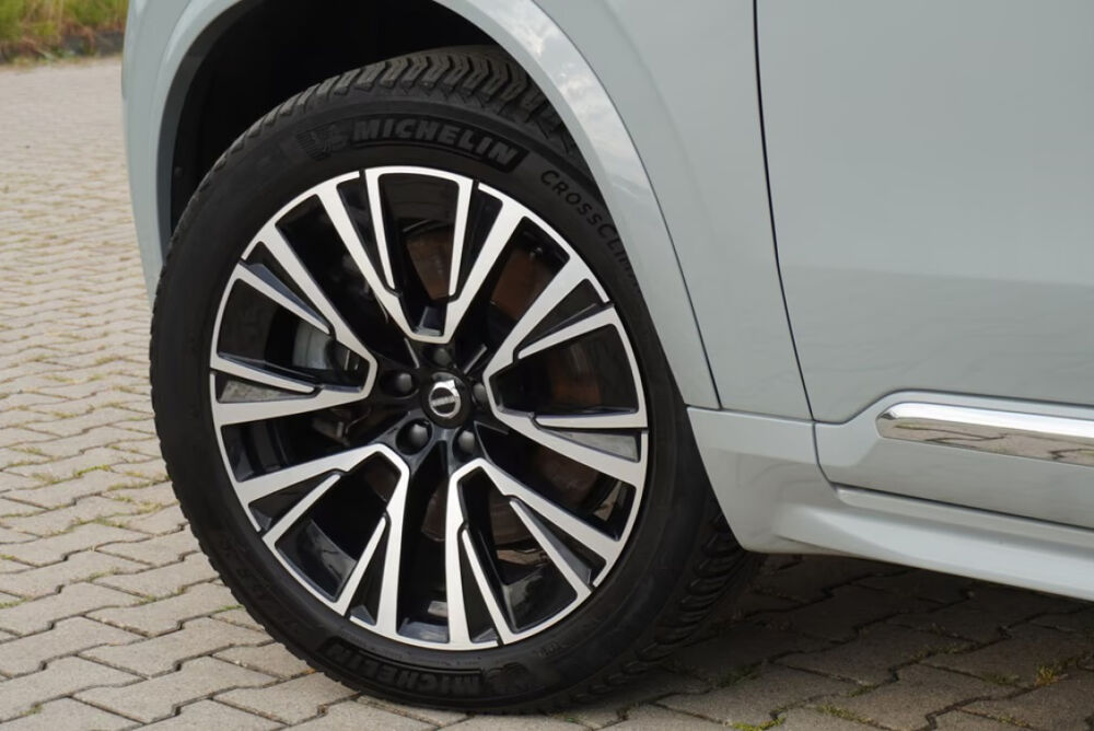 XC90 T8 AWD Hybride Rechargeable 310+145 ch Geartronic 8 7pl 2024 occasion 85600 Montaigu