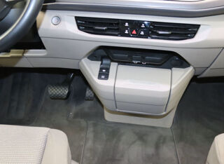 MULTIVAN Multivan 1.4 eHybrid 218 DSG6 kurz 2022 occasion 85600 Montaigu