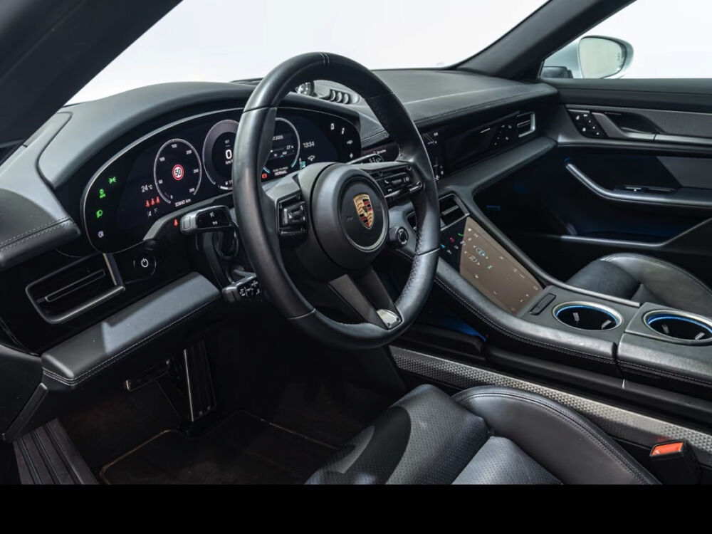 Taycan 598 ch GTS Sport Turismo 2024 occasion 85600 Montaigu