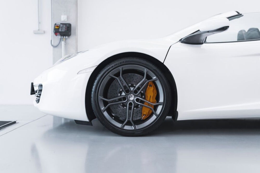 MP4-12C McLaren Spider MP4 12C V8 3.8 625 ch 2013 occasion 85600 Montaigu