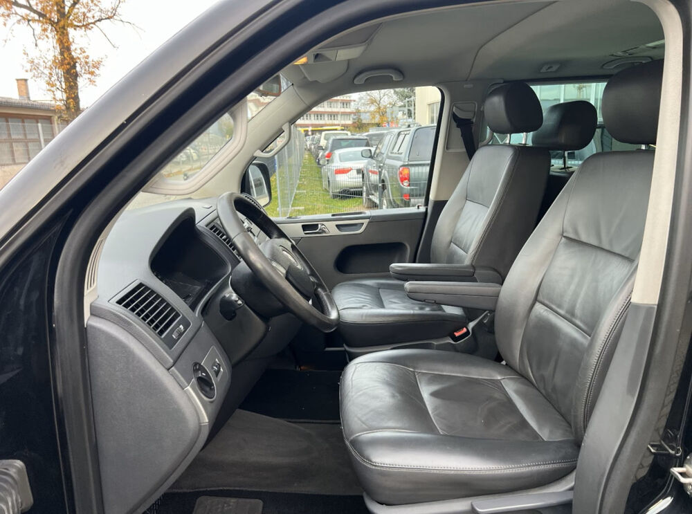 MULTIVAN Multivan 2.5 TDI 174 Tiptronic Comfortline 2009 occasion 85600 Montaigu