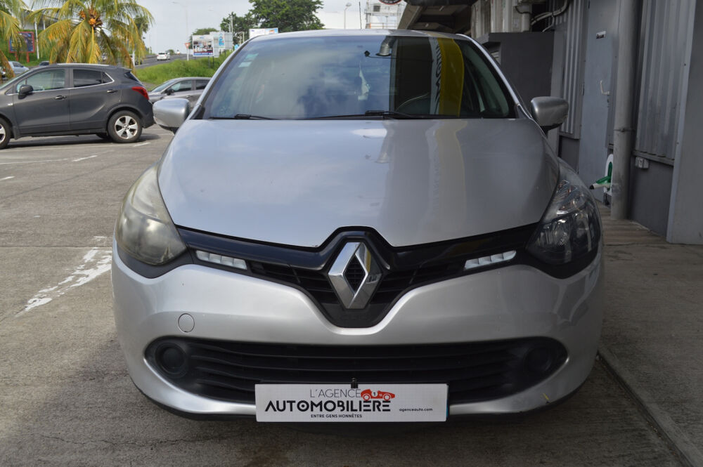 Clio III Clio IV 1.2 16V 75 Zen 2015 occasion 97122 Baie-Mahault