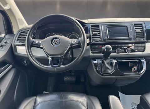 MULTIVAN Multivan 2.0 TDI 150 DSG7 HIGHLINE 2016 occasion 85600 Montaigu