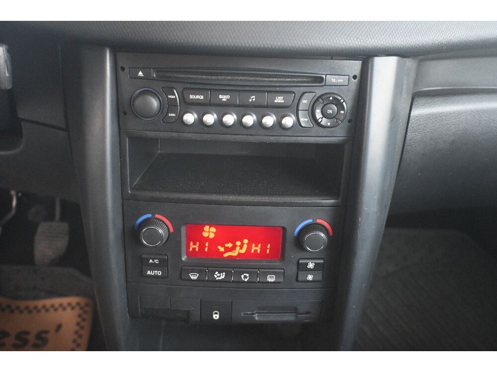 207 1.6 HDI 92 FAP PACK CD CLIM CONFORT 2011 occasion 63800 Cournon-d'Auvergne