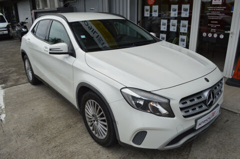 Classe GLA GLA 200 d 7-G DCT Intuition 2017 occasion 97122 Baie-Mahault