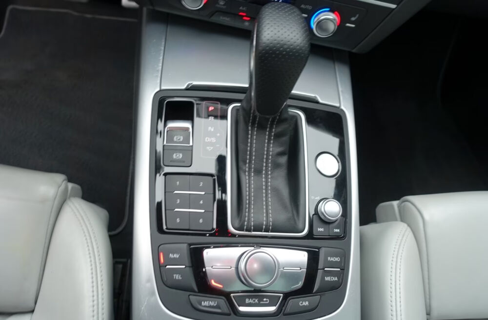 A6 Avant V6 3.0 BiTDI 320 Quattro S line 2018 occasion 85600 Montaigu