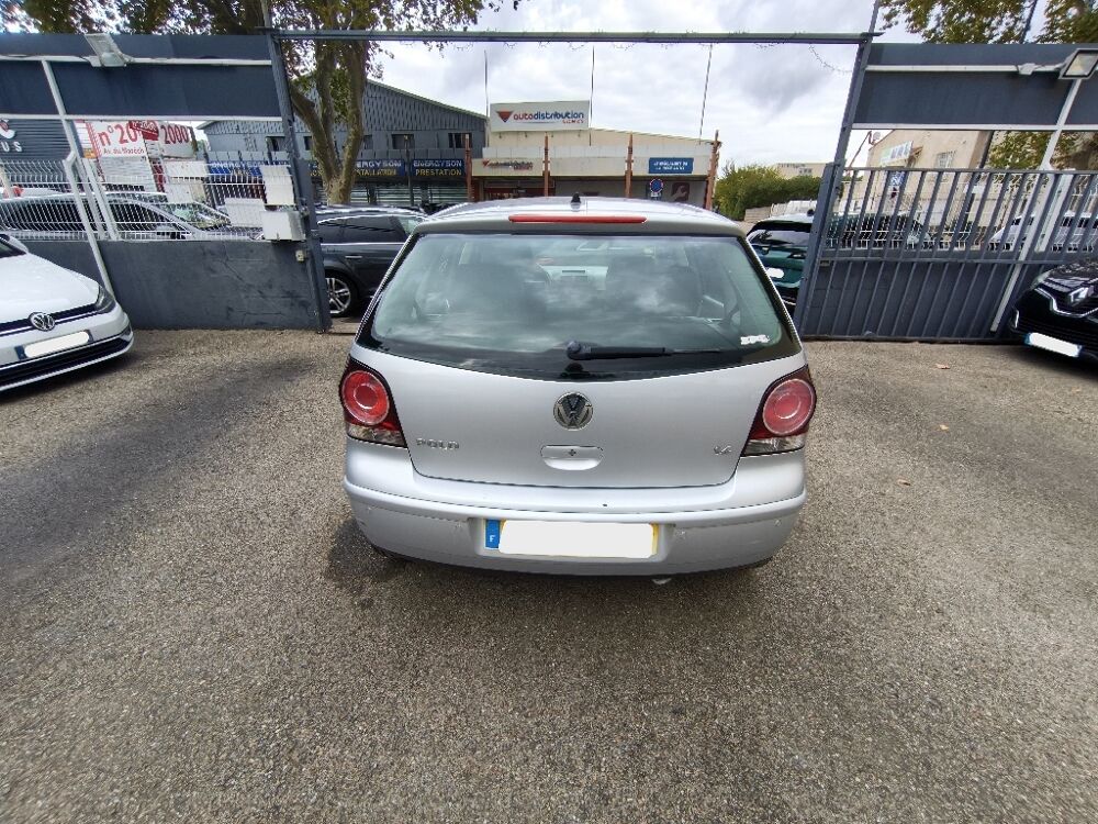 Polo 1.4 16S 75 Carat 2006 occasion 30000 N&icirc;mes