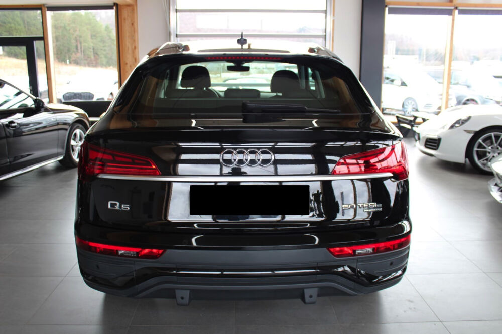 Q5 Sportback 50 TFSIe 299 S tronic 7 Quattro Design 2021 occasion 85600 Montaigu