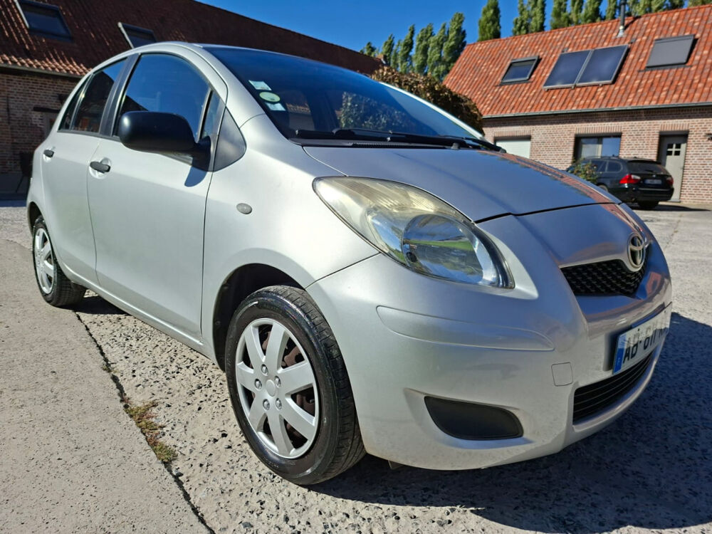 Yaris 1.3 VVT-i 100ch CHAINE/2MAIN/GAR3M 2009 occasion 59280 Armenti&egrave;res