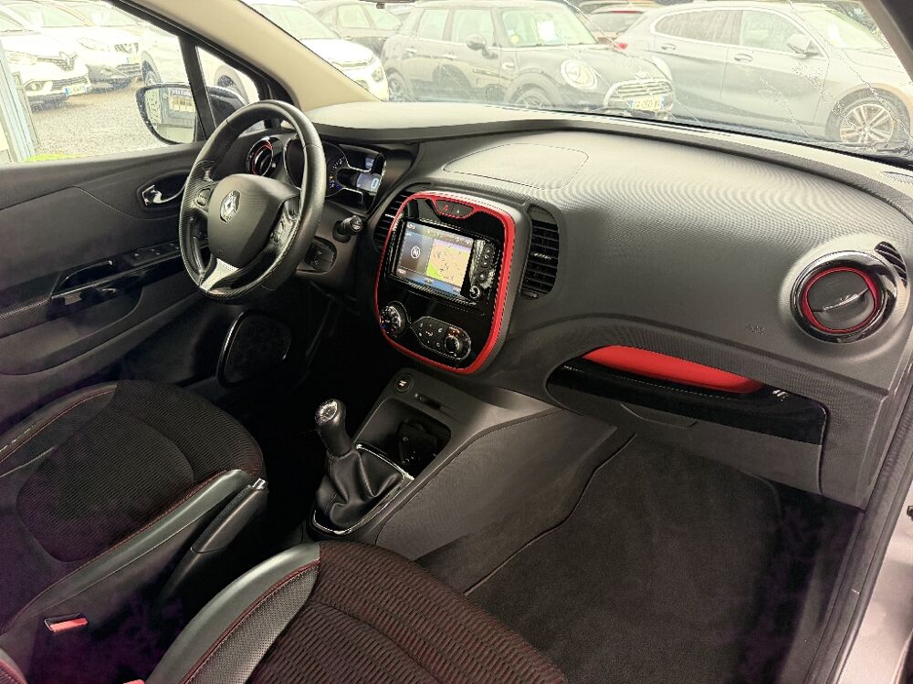 Captur dCi 90 Energy S et S eco&sup2; SL Helly Hansen 2014 occasion 63800 Cournon-d'Auvergne