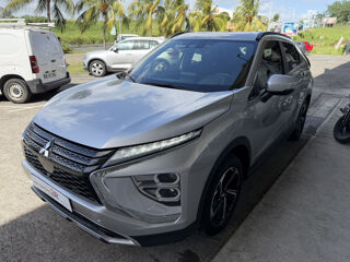 Eclipse Cross 2.4 MIVEC PHEV Twin Motor 4WD Business 2023 occasion 97122 Baie-Mahault