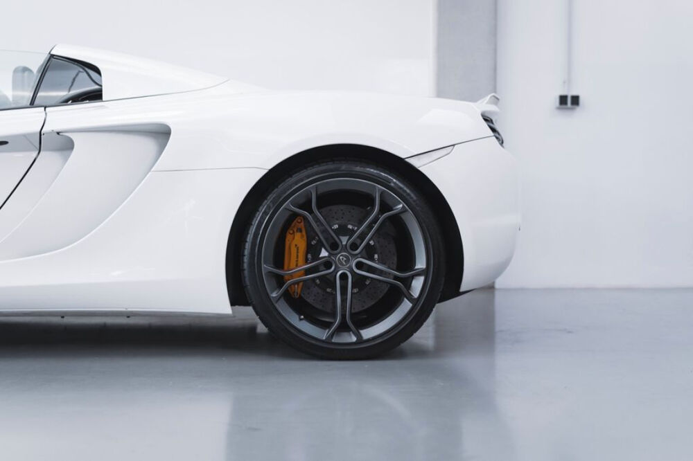 MP4-12C McLaren Spider MP4 12C V8 3.8 625 ch 2013 occasion 85600 Montaigu