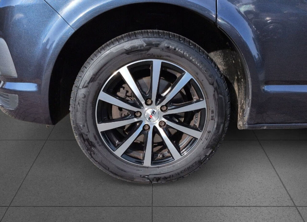 MULTIVAN Multivan 2.0 TDI 150 DSG7 2017 occasion 85600 Montaigu