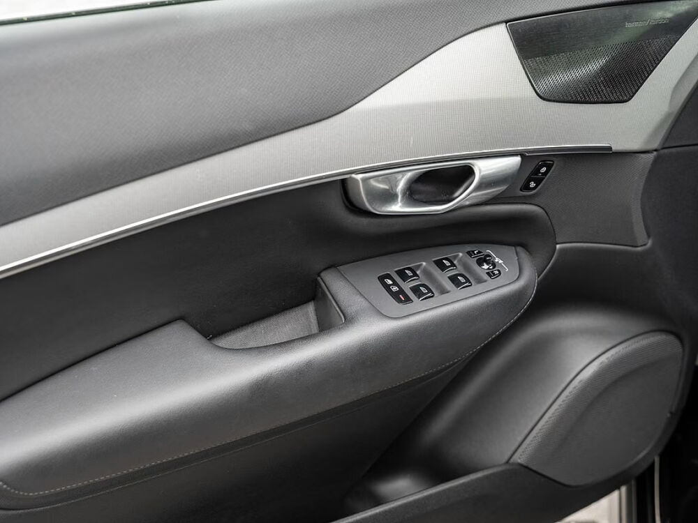 XC90 Recharge T8 AWD 310+145 ch Geartronic 8 7pl Ultimate St 2023 occasion 85600 Montaigu