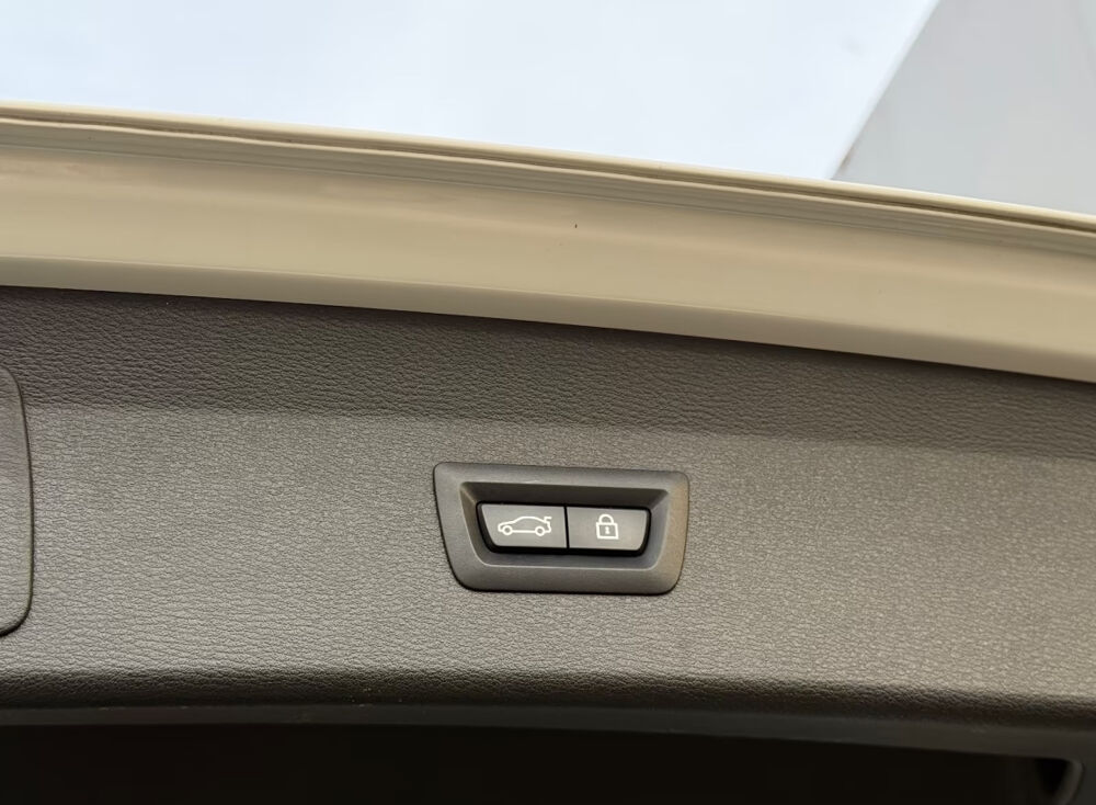 X1 xDrive 20d 190 ch BVA8 xLine 2020 occasion 85600 Montaigu