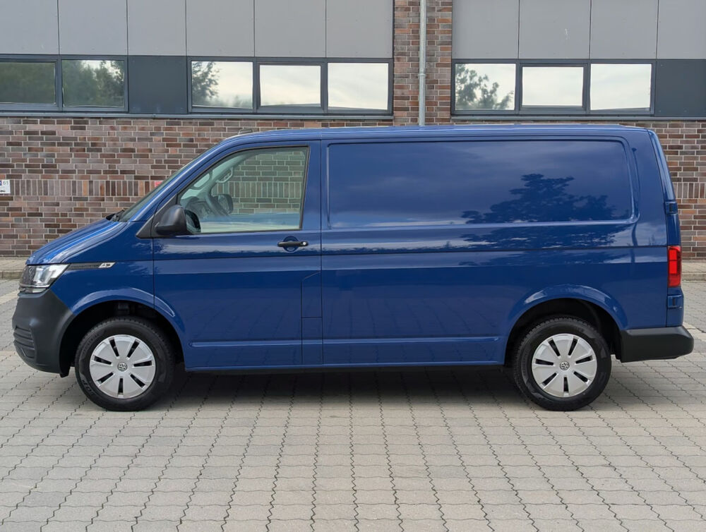 Transporter Combi TRANSPORTER 6.1 VAN L1H1 2.0 TDI 110 BVM5 BUSINESS 2022 occasion 85600 Montaigu