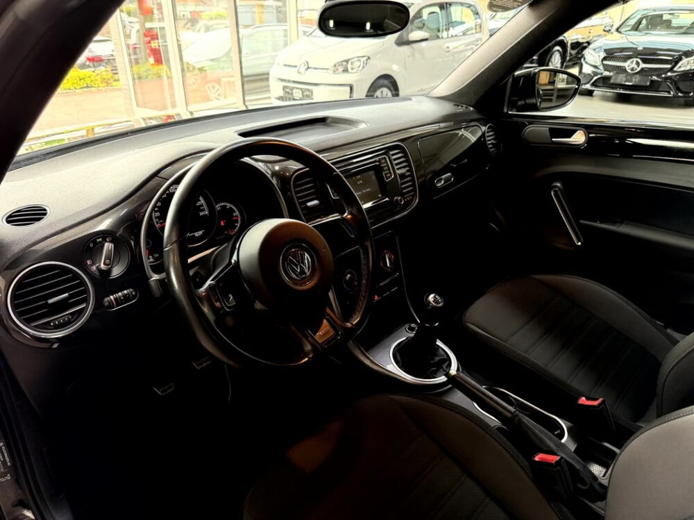 Beetle Coccinelle Cabriolet 1.4 TSI 150 BMT BVM6 Design 2017 occasion 85600 Montaigu