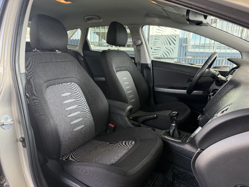 Ceed SW 1.6 CRDI 110 ch Active 2015 occasion 63800 Cournon-d'Auvergne