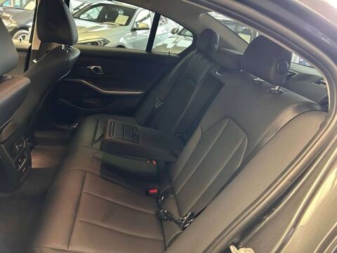 S&eacute;rie 3 318i 156ch Auto. CUIR/REGVIT/CARPLAY/PARKSENSOR/GPS/JA19/GAR 2021 occasion 59280 Armenti&egrave;res
