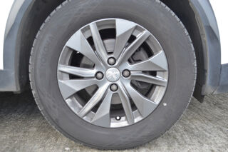 2008 PureTech 100 S et S BVM6 Style 2022 occasion 97122 Baie-Mahault