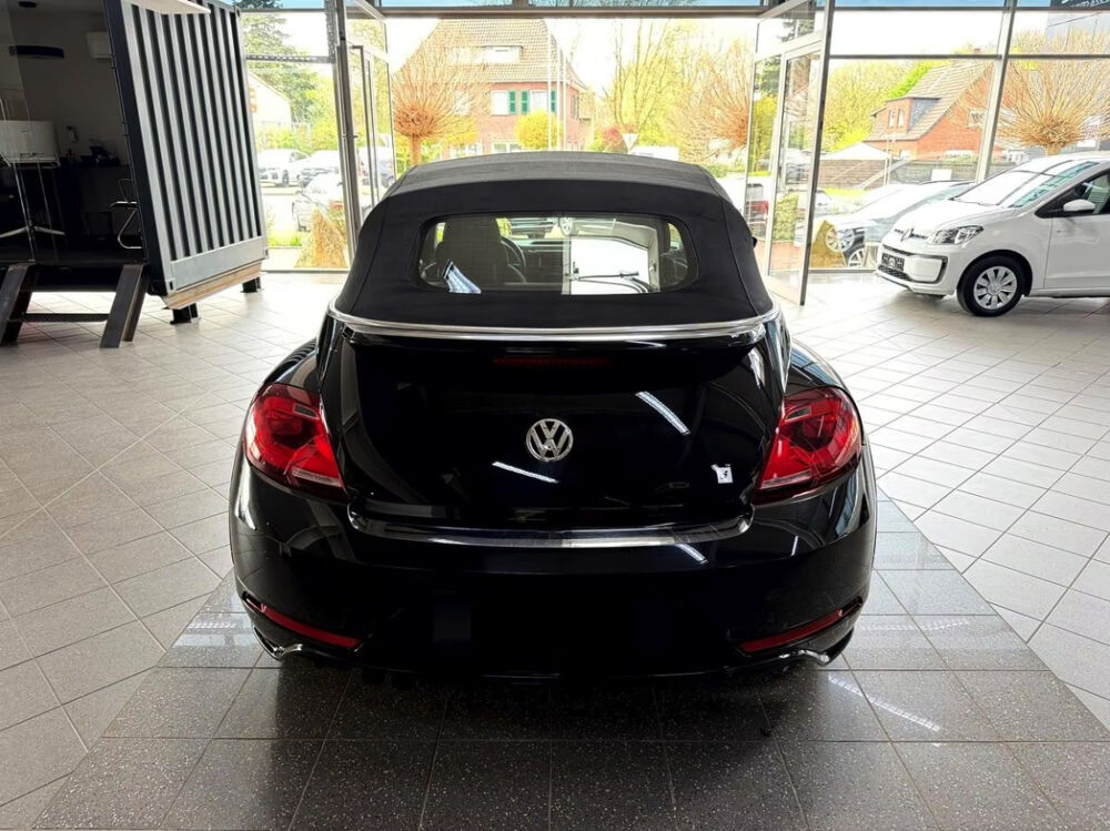 Beetle Coccinelle Cabriolet 1.4 TSI 150 BMT BVM6 Design 2017 occasion 85600 Montaigu