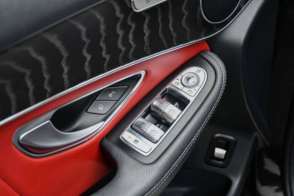 Classe GLC 250 9G-Tronic 4Matic AMG CAM/CUIRCHAUF/REGVIT/PARKSENSOR/PAL 2017 occasion 59280 Armenti&egrave;res
