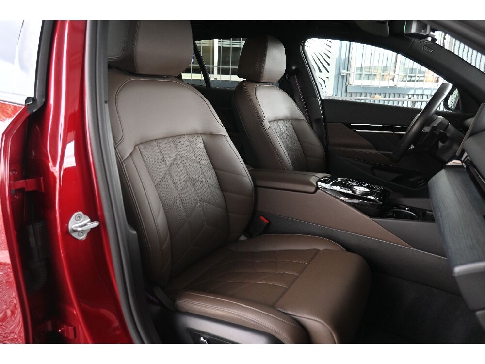 S&eacute;rie 5 Touring 540d TwinPower Turbo xDrive 303 ch BVA8 M Sport 2025 occasion 63800 Cournon-d'Auvergne
