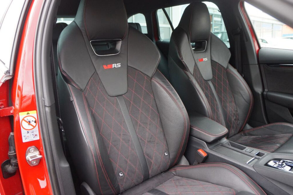 Octavia Combi 1.4 TSI PHEV iV 245 ch DSG6e RS 2021 occasion 85600 Montaigu