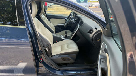 V60 1.6 T3 150 ch XENIUM 2012 occasion 30620 Bernis