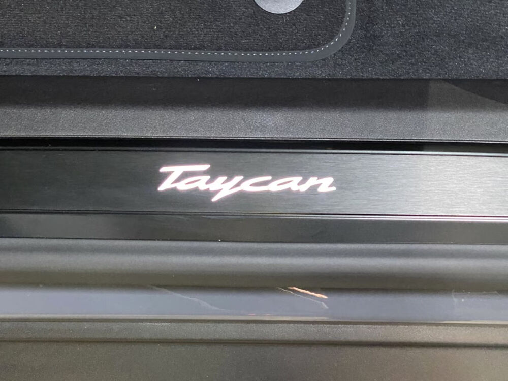 Taycan 408 ch Sport Turismo 2026 occasion 85600 Montaigu