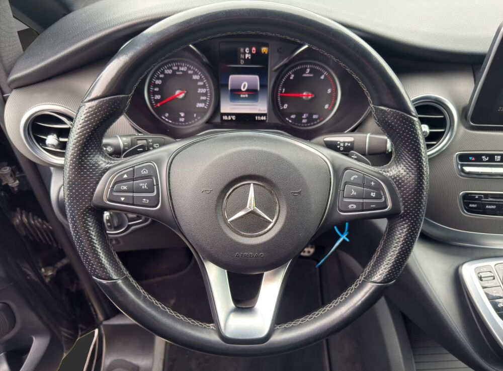 Classe V Long 250 d 7G-TRONIC AMG LINE 2017 occasion 85600 Montaigu