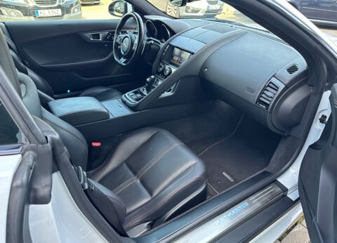 F-Type Coup&eacute; V8 5L 550 ch BVA8 AWD R 2017 occasion 85600 Montaigu