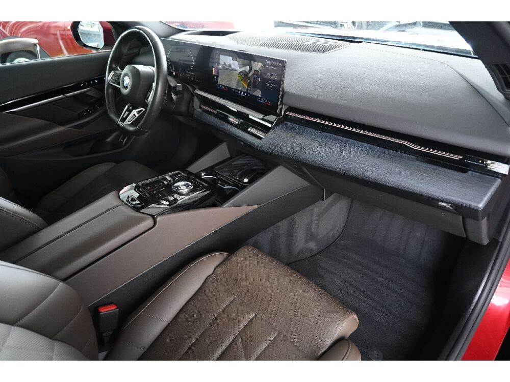 S&eacute;rie 5 Touring 540d TwinPower Turbo xDrive 303 ch BVA8 M Sport 2025 occasion 63800 Cournon-d'Auvergne