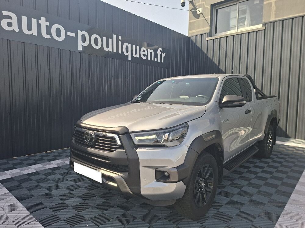 Hilux HILUX X-TRA CAB 4WD 2.4L 150 D-4D BVA INVINCIBLE 2022 occasion 56700 Merlevenez